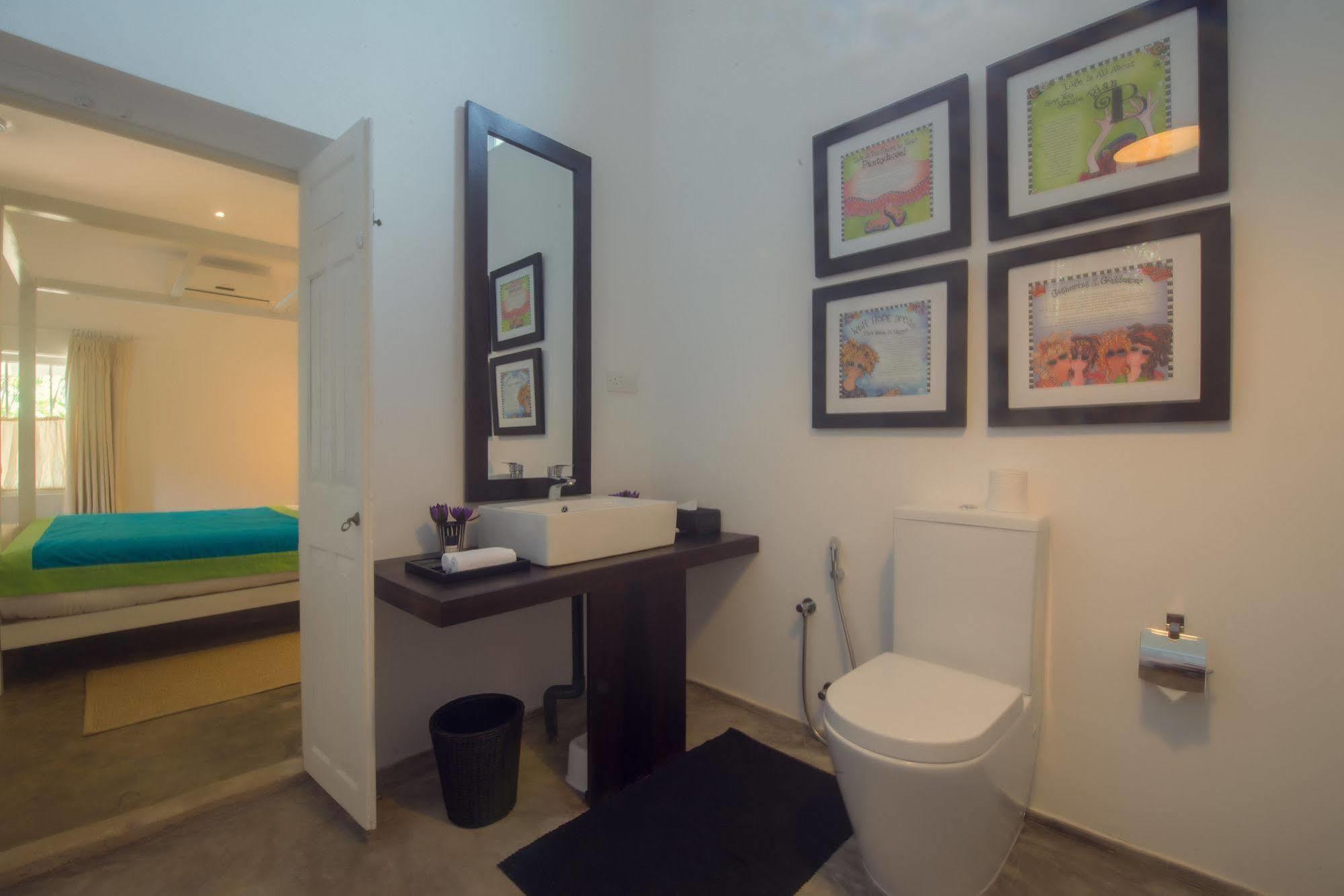Taru Villas 906 - Hikkaduwa Extérieur photo